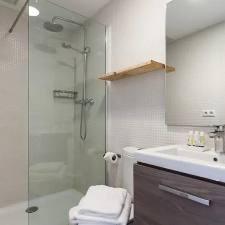 New! En Ville Boutique Placa Universitat Apartman